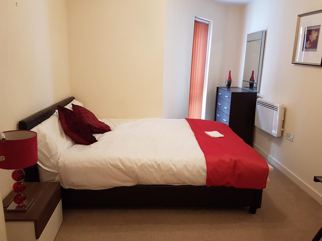 Two Bedrooms, Two Bath, Up To 3 Beds 1 Sofa - Slough Windsor Legoland Екстериор снимка