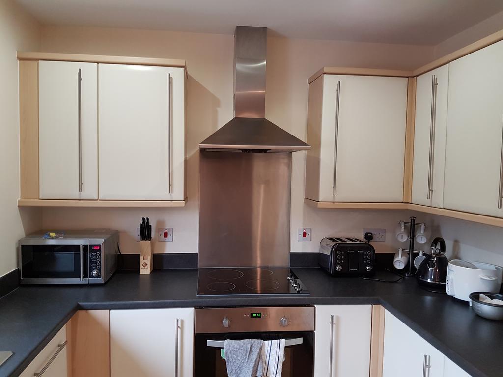 Two Bedrooms, Two Bath, Up To 3 Beds 1 Sofa - Slough Windsor Legoland Екстериор снимка